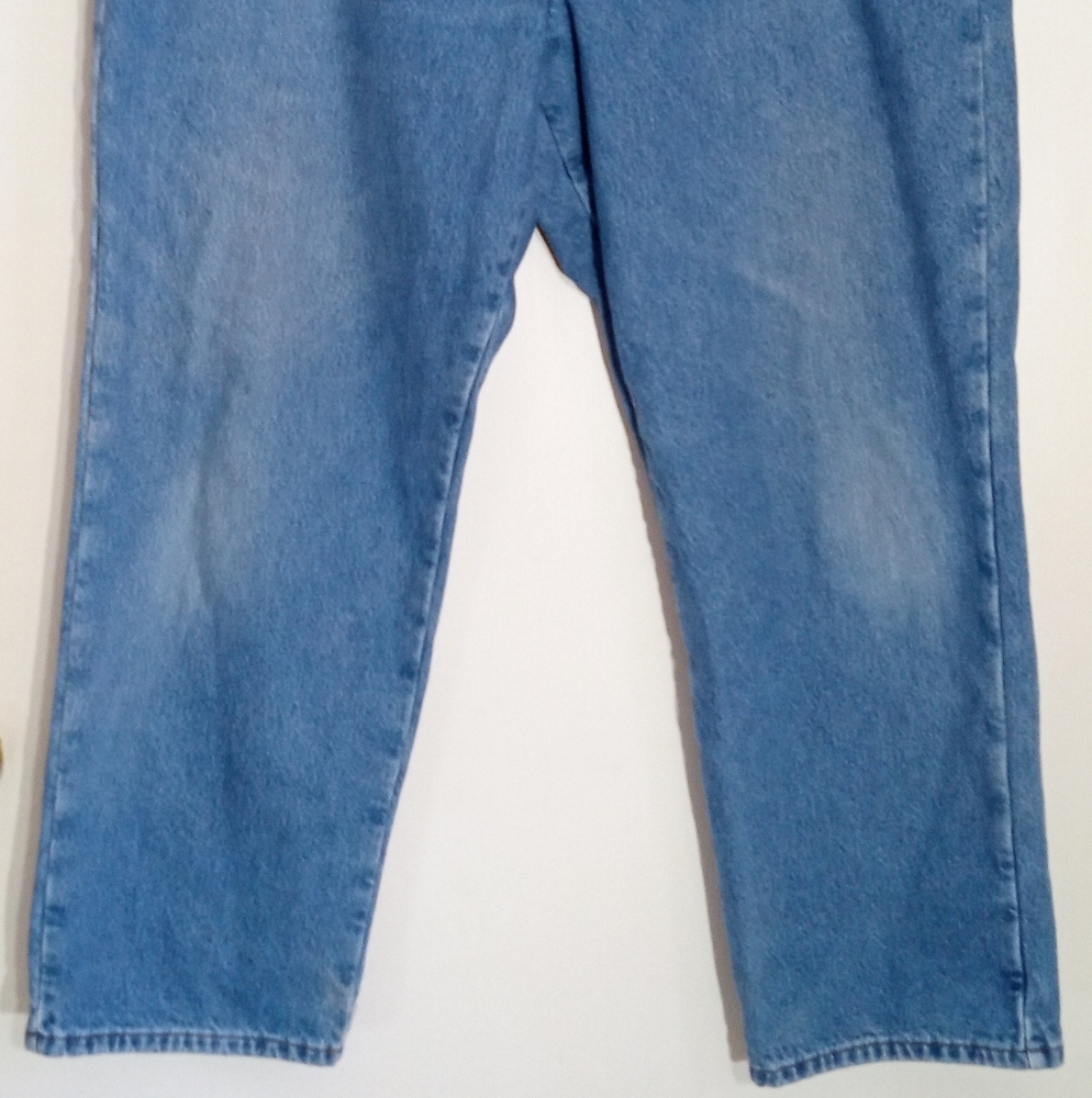 L.L. Bean Men's Flannel Lined Jeans - Picture 2 of 10